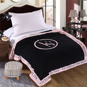 Spring Fall Brand VS Secret Pink Coral Fabric Polar Blankets Beach towel 150 * 130 cm bed Flannel Article Victoria small Manta